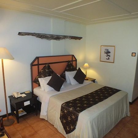 סמרינדה Mesra Business & Resort Hotel מראה חיצוני תמונה
