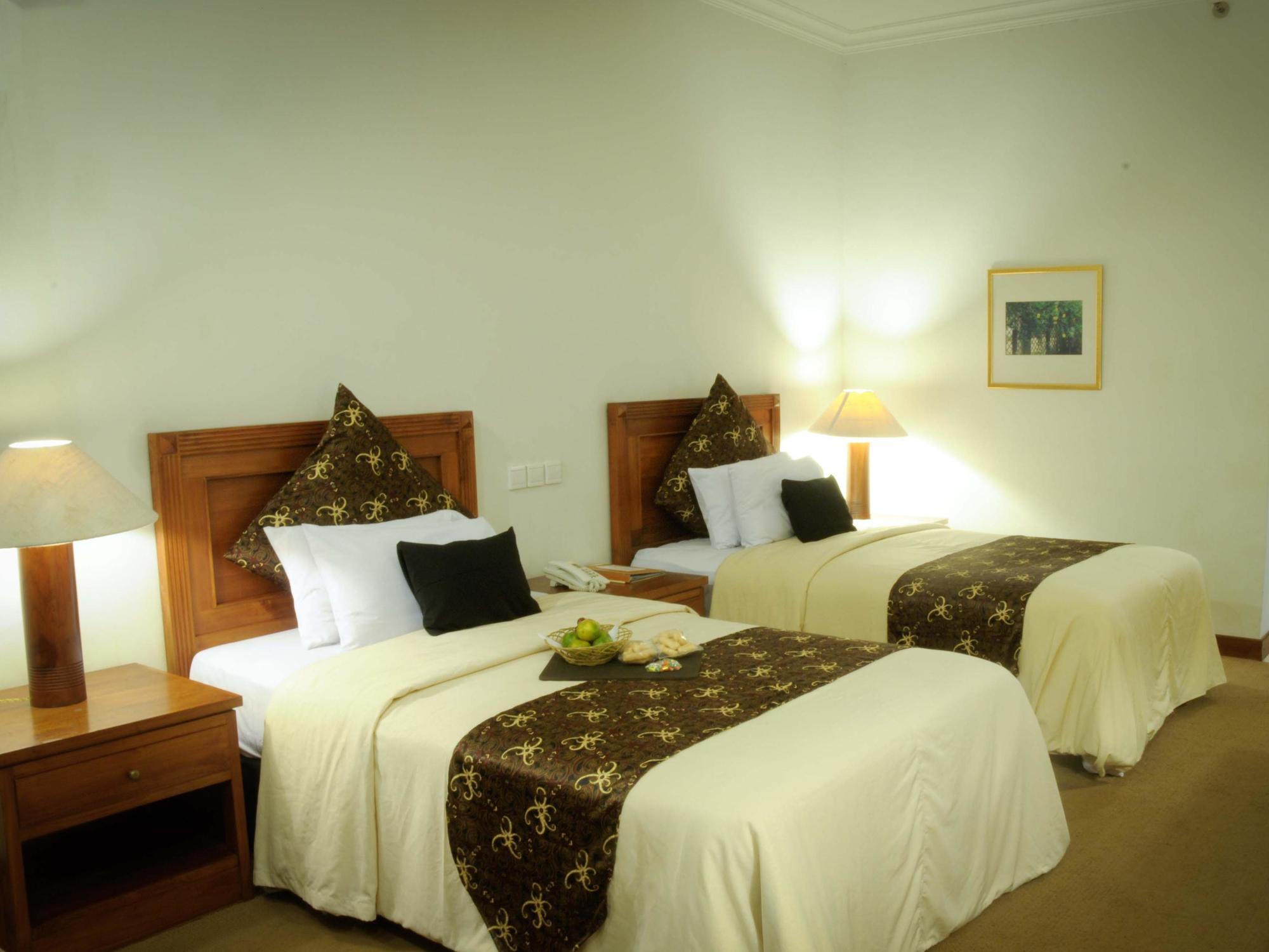 סמרינדה Mesra Business & Resort Hotel מראה חיצוני תמונה