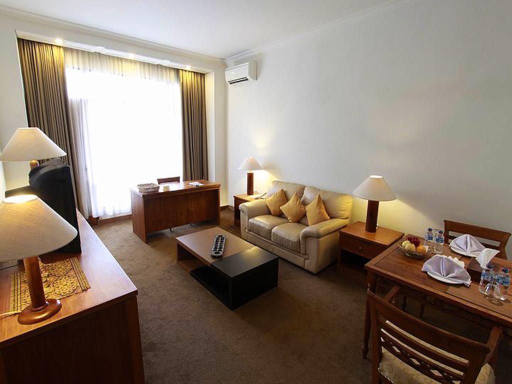 סמרינדה Mesra Business & Resort Hotel מראה חיצוני תמונה