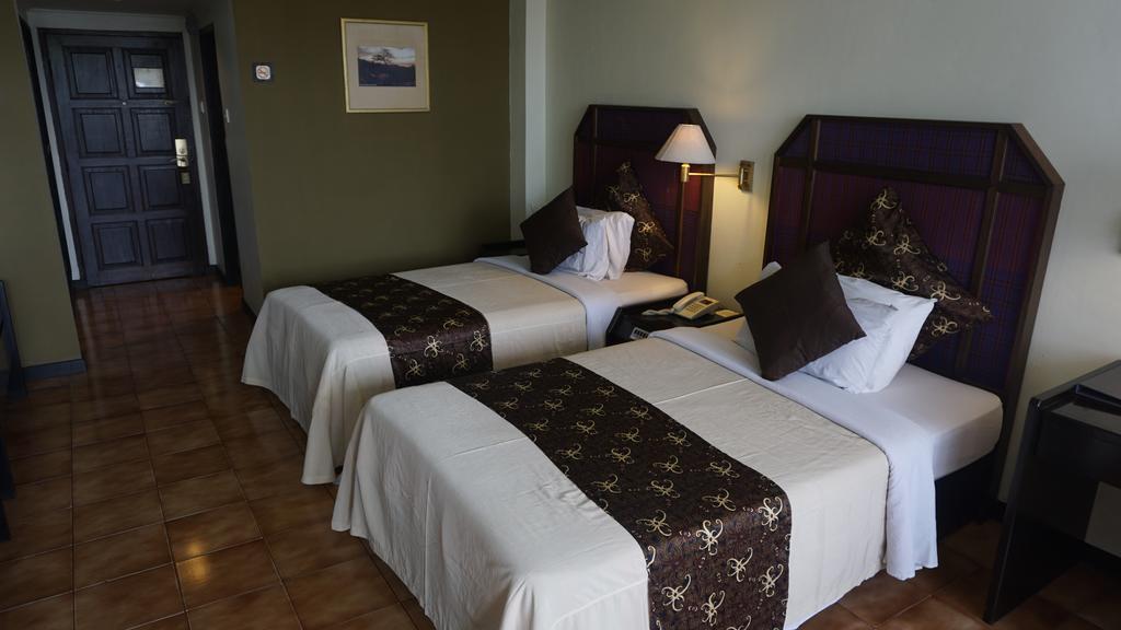 סמרינדה Mesra Business & Resort Hotel מראה חיצוני תמונה