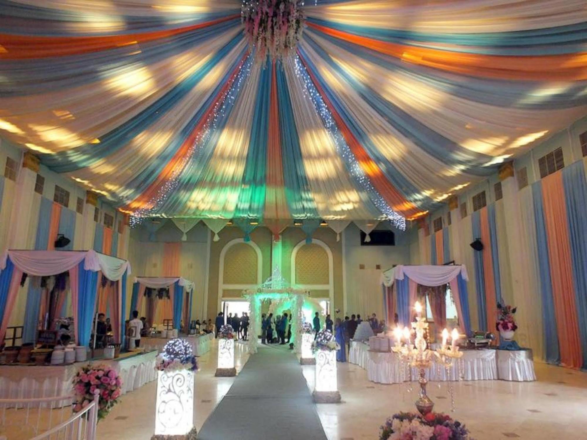 סמרינדה Mesra Business & Resort Hotel מראה חיצוני תמונה