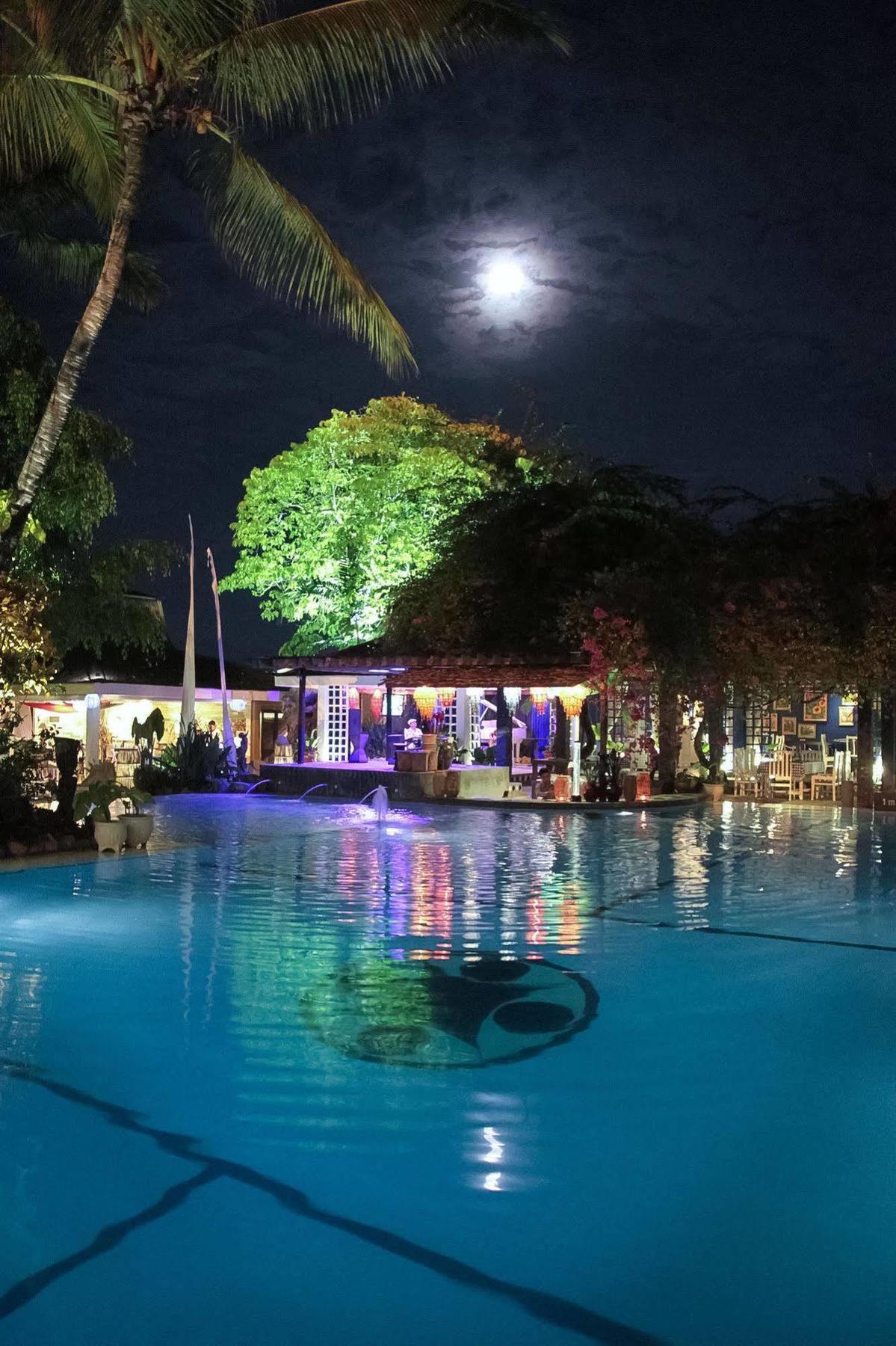 סמרינדה Mesra Business & Resort Hotel מראה חיצוני תמונה